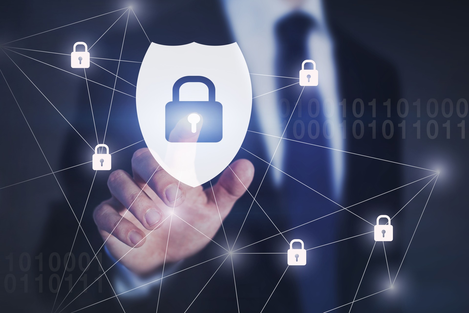 Concepto de ciberseguridad, cyber botón de escudo de seguridad con candados.